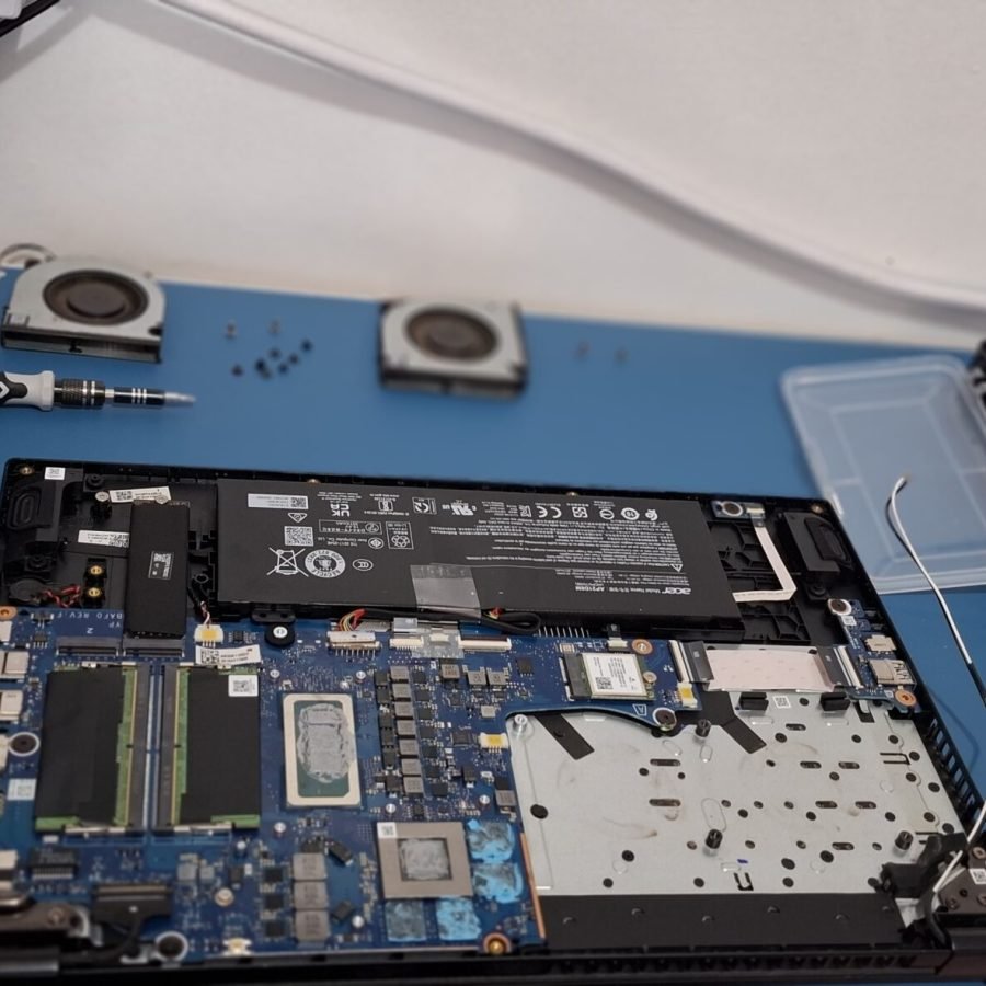 Foz Informática Troca da pasta térmica do processador e Placa de Video
